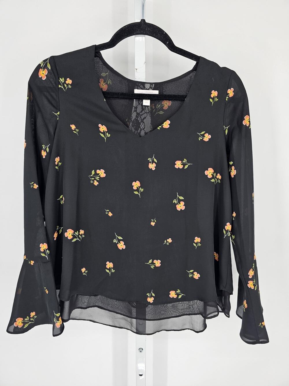 LC Lauren Conrad Womens Sz XS Long Sleeve Blouse Black Floral Bell Sleeve